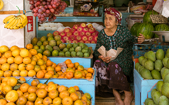 a female fruit seller