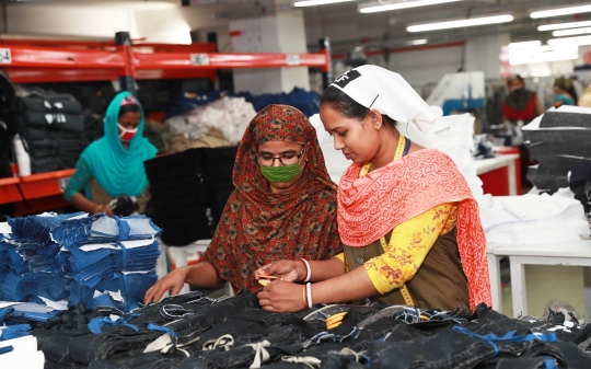 two-ladies-in-a-garment-factory