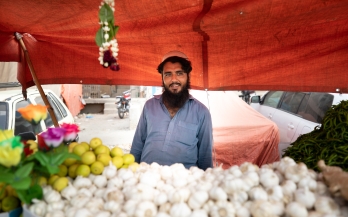 Local and traditional food markets for thriving ‘’smart cities’’